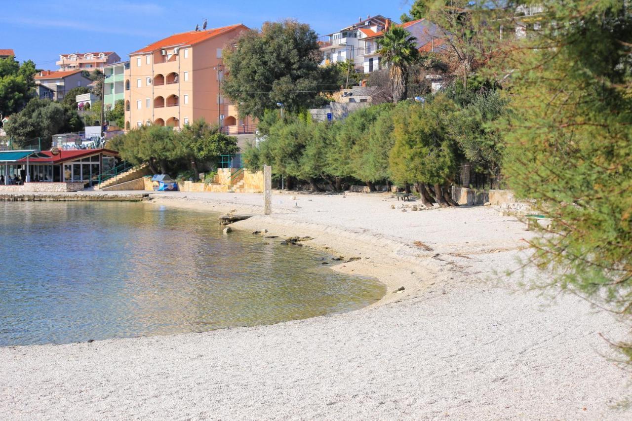 Apartments By The Sea Marina, Trogir - 9037 Екстер'єр фото